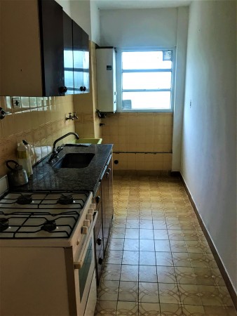 2 amb. frente con balcon  VENTA Versailles 