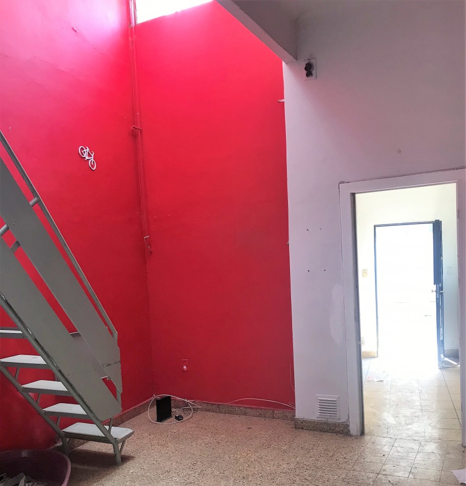 Venta  casa a refaccionar 3 amb  c/cochera y terraza versalles 