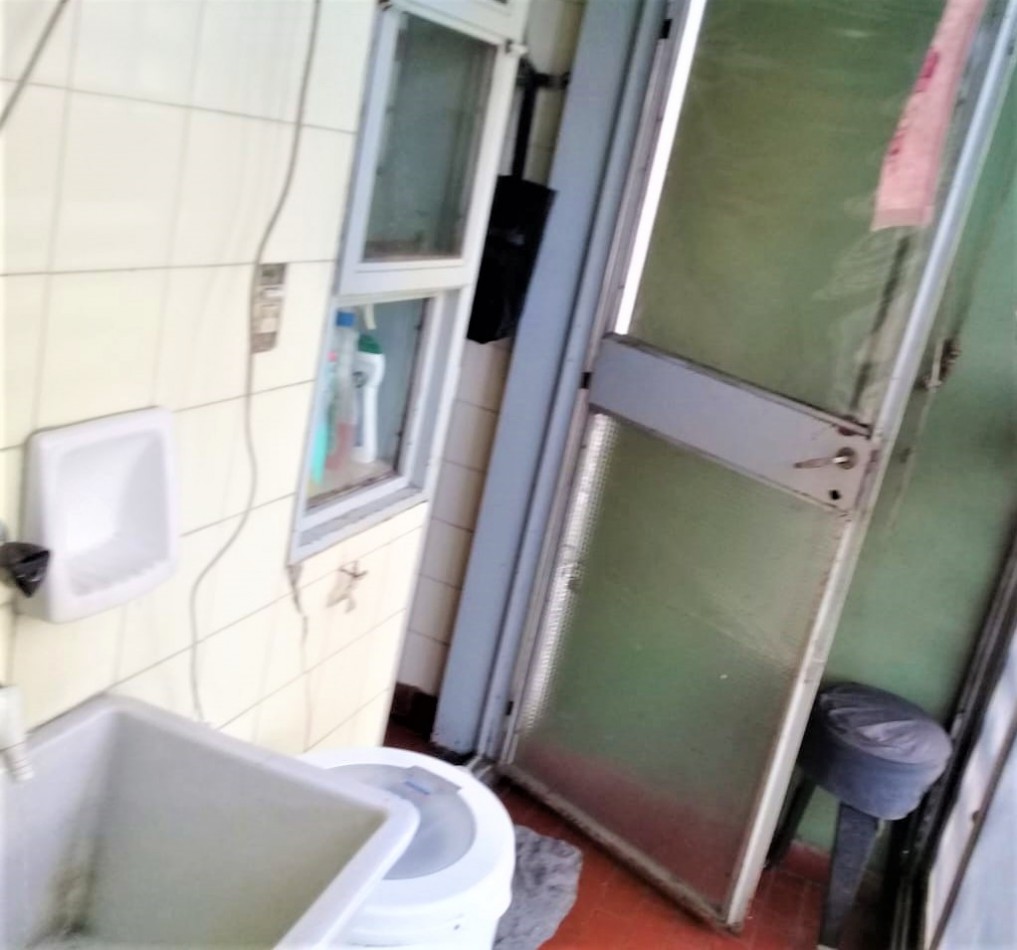 Venta Dpto. lugano Barrio Copello 4 amb frente con cochera 