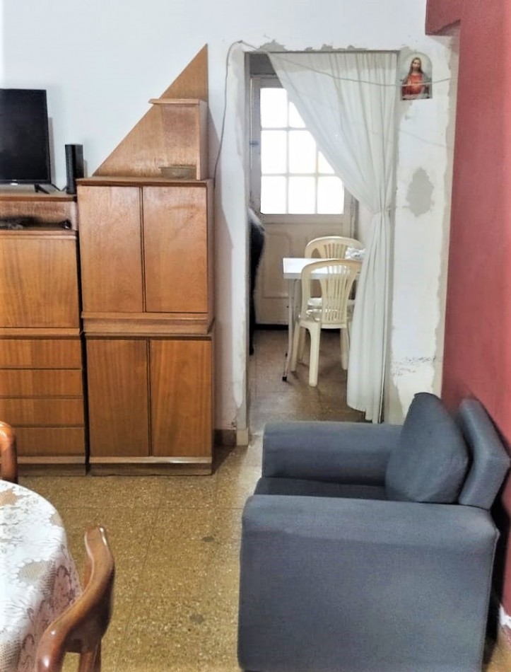 Venta PH Villa Linch 3 amb. frente entrada indep. patio