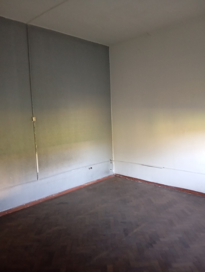 casa a refaccinar 3 amb con cochera y terraza, venta ciudadela