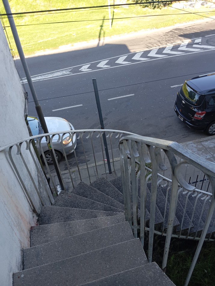 casa a refaccinar 3 amb con cochera y terraza, venta ciudadela