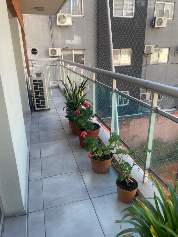 5Amb. con dependencia y cochera venta caballito