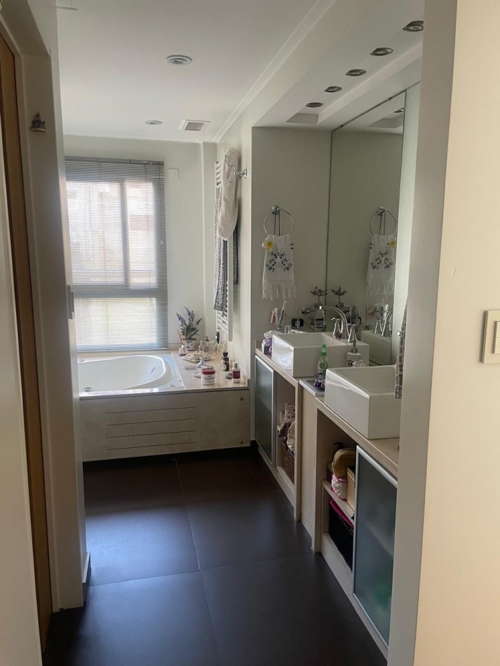 5Amb. con dependencia y cochera venta caballito