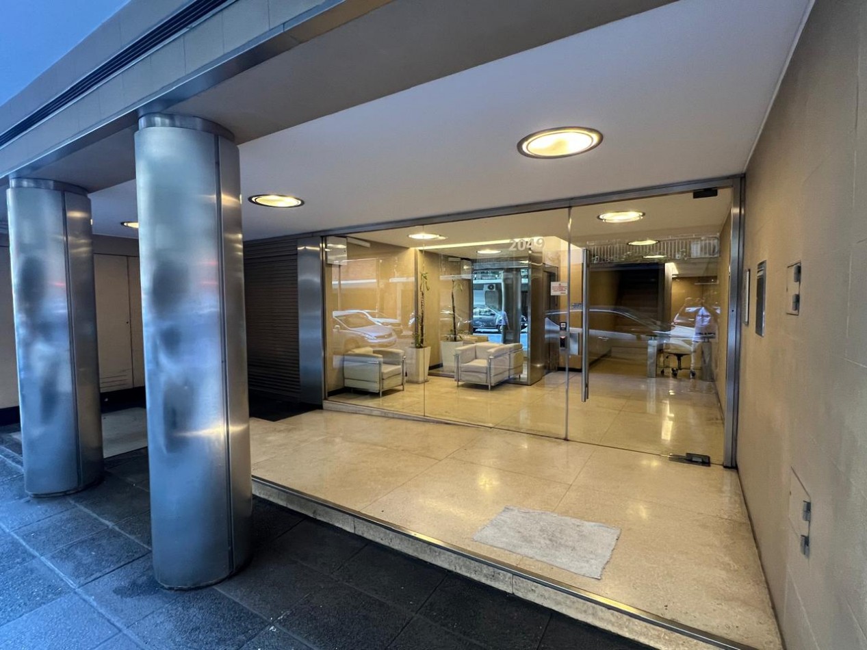 Pacheco de Melo 2049