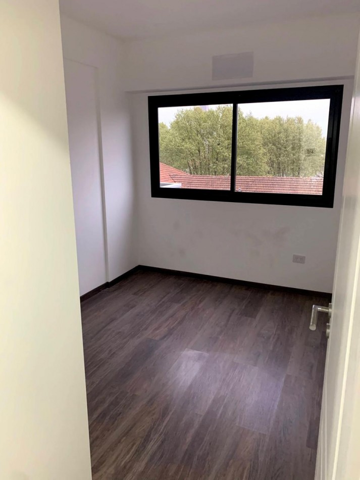 3 Amb Frente con Balcon Venta Monte Castro