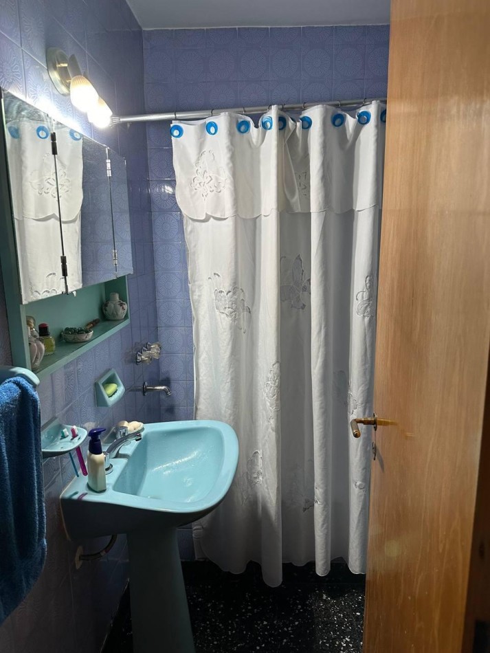 2 Amb. amplios Venta Villa del Parque