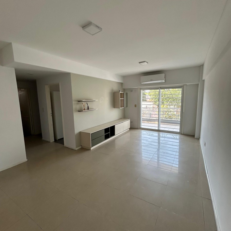 3 Amb. 2 baños balcon alquiler Villa Luro