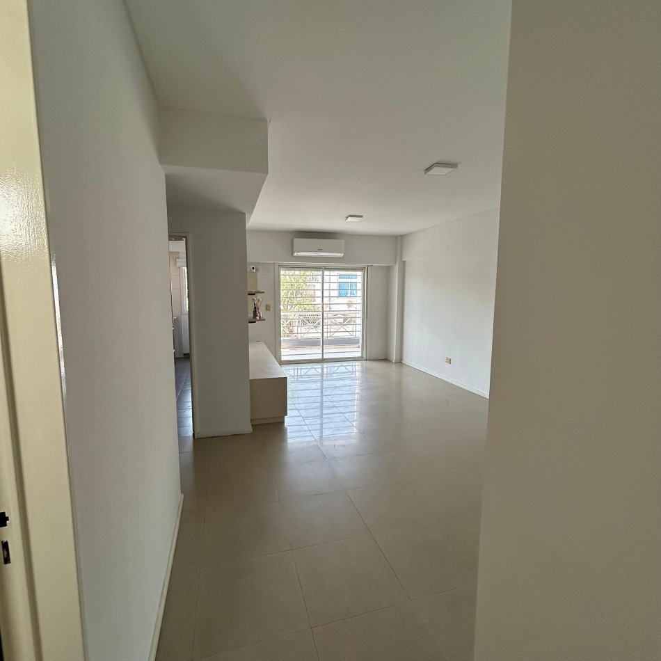 3 Amb. 2 baños balcon alquiler Villa Luro