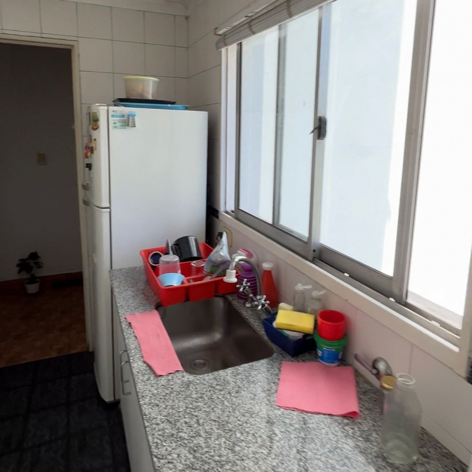 2 Amb. c/cochera Venta Flores