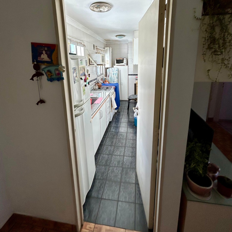 2 Amb. c/cochera Venta Flores