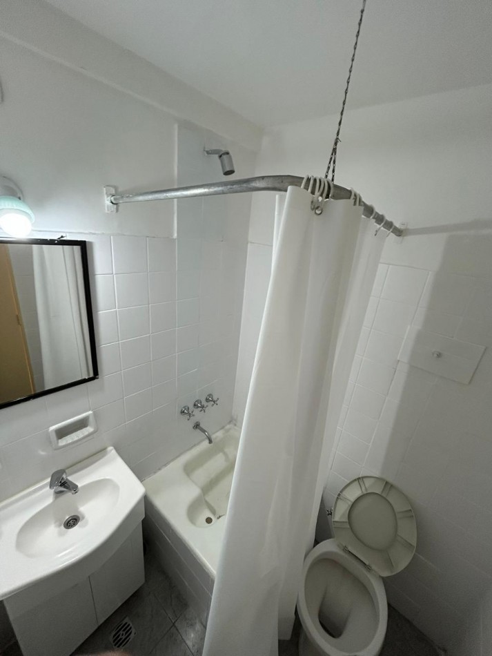 Monoambiente con balcon Venta Villa del Parque