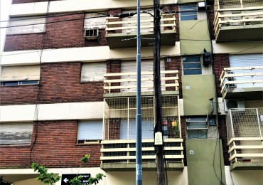 2 amb. frente con balcon  VENTA Versailles 